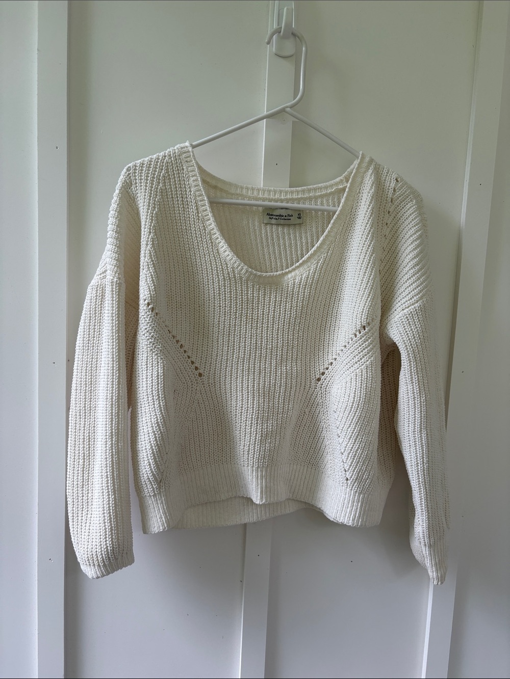 Abercrombie & Fitch Cream Scoop-Neck Knit Sweater
